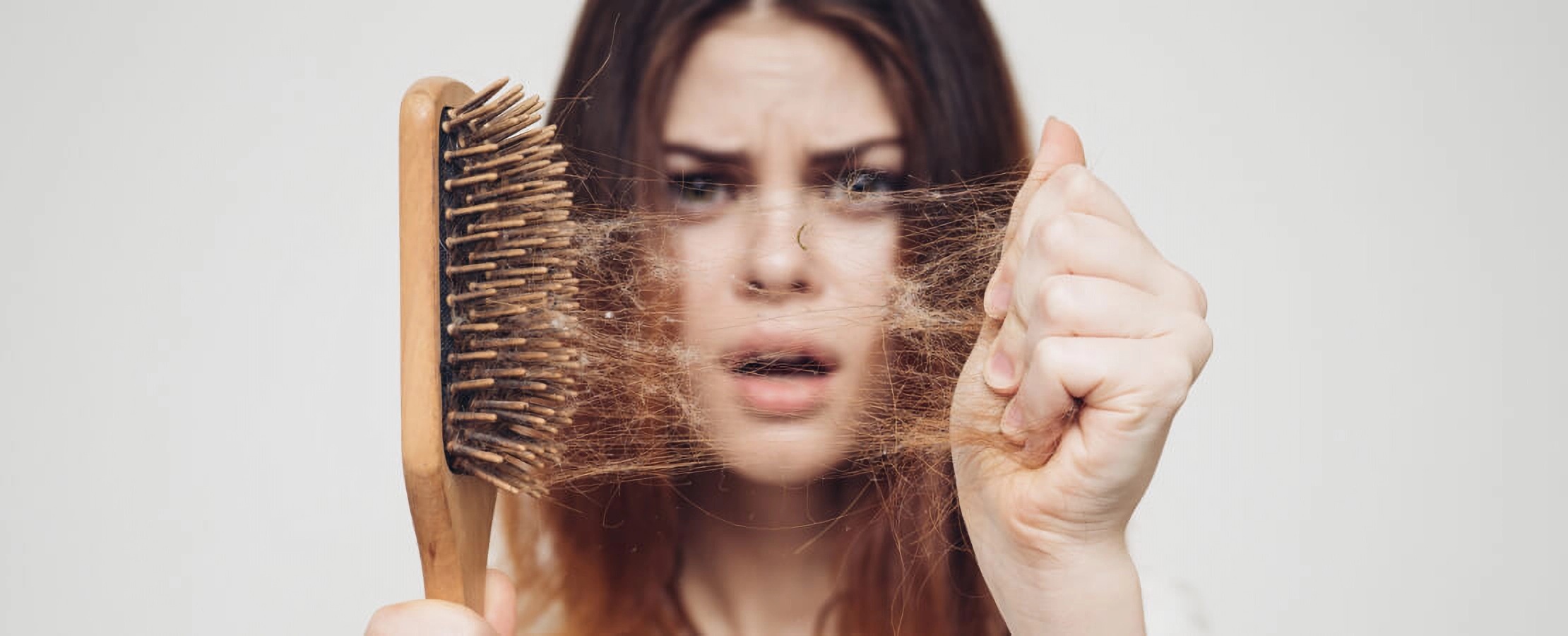 Perte excessive de cheveux après le brossage