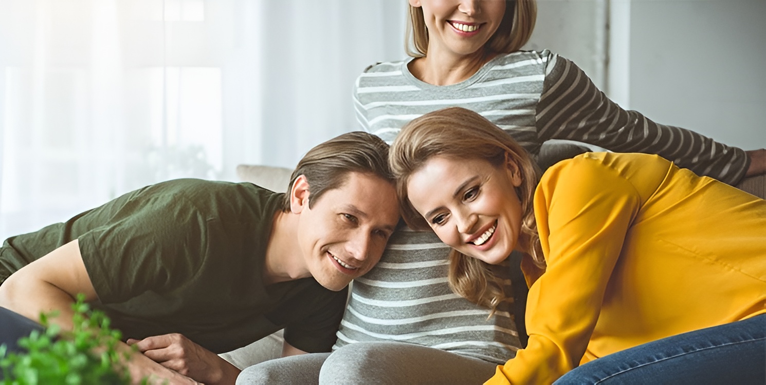 Mère porteuse avec futurs parents en Géorgie